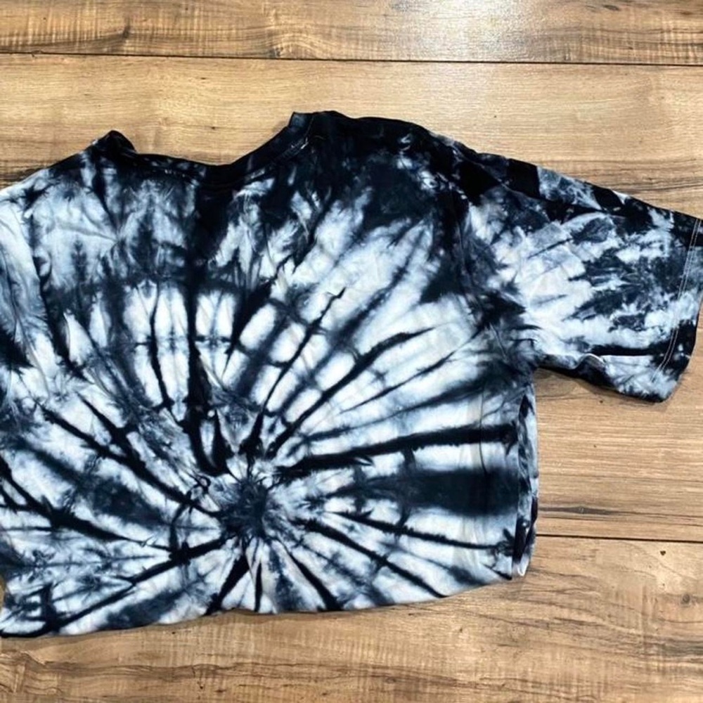 tye dye tshirt